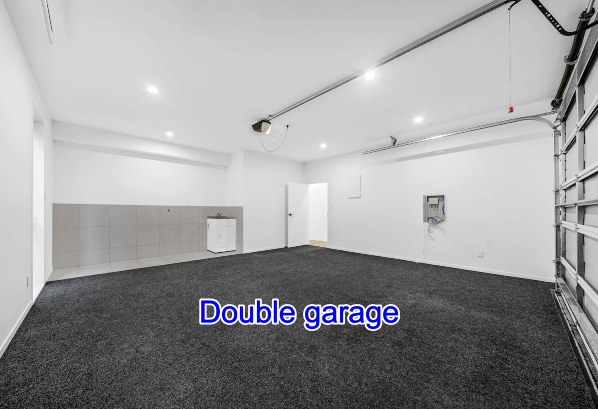 Zoned for BBI & Macleans, 192m2 Standalone 4 beds 2.5 baths home with double garage, 3B Loloma Drive, Half Moon Bay, Auckland