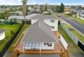 693m2 section, 5 beds + office 2 baths house with double garage, 67 Waipani Road, Te Atatu Peninsula, Auckland