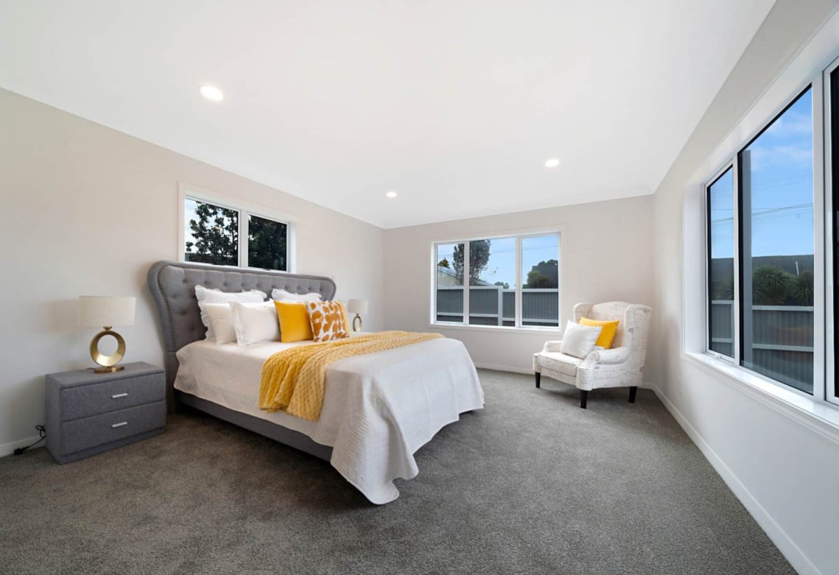 693m2 section, 5 beds + office 2 baths house with double garage, 67 Waipani Road, Te Atatu Peninsula, Auckland