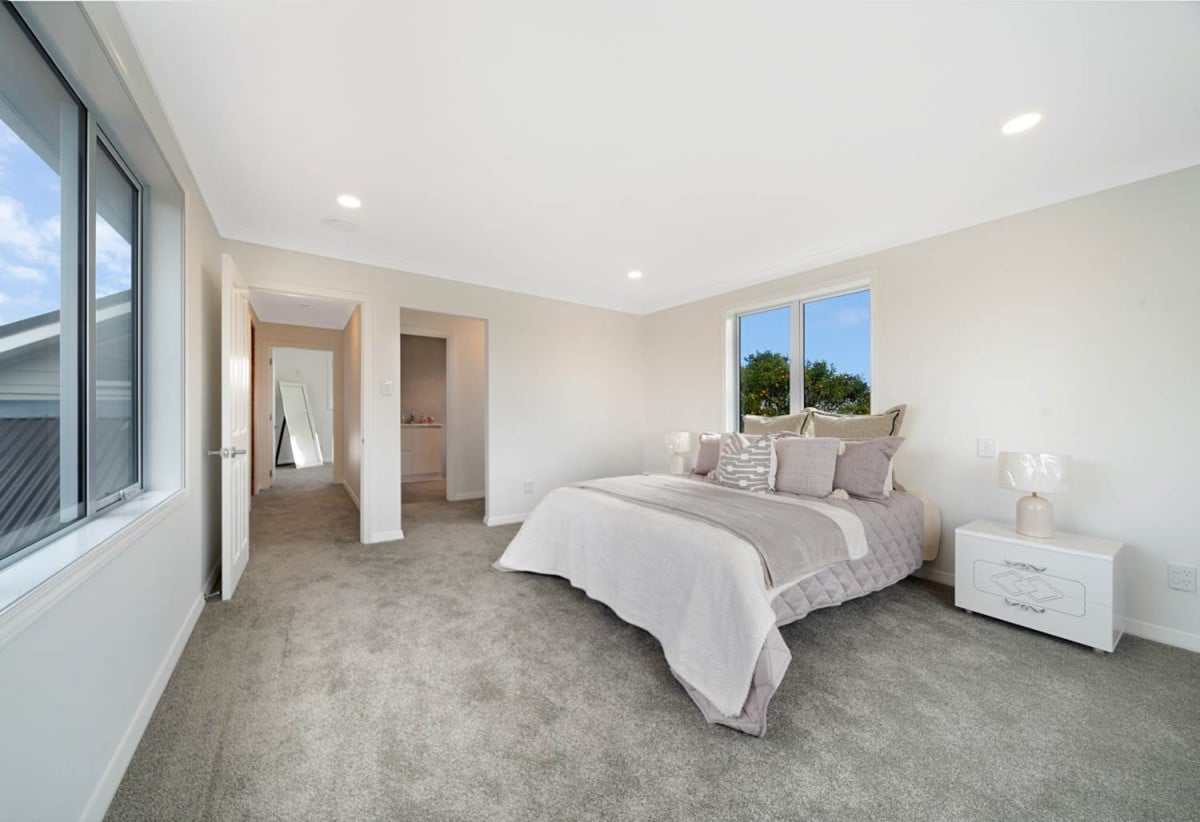 693m2 section, 5 beds + office 2 baths house with double garage, 67 Waipani Road, Te Atatu Peninsula, Auckland