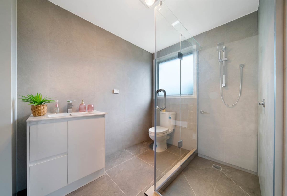 693m2 section, 5 beds + office 2 baths house with double garage, 67 Waipani Road, Te Atatu Peninsula, Auckland