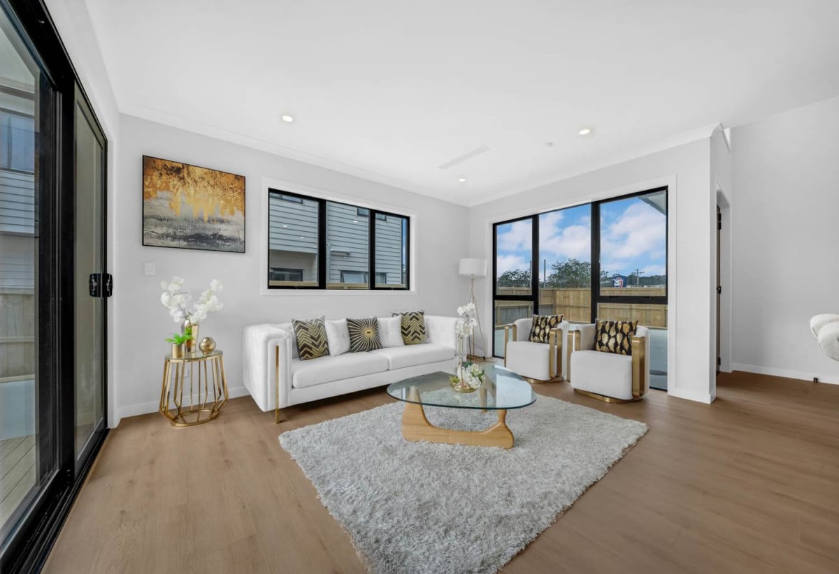 2 kitchens, Brandnew 7 beds (3 ensuites) 5.5 baths house with double garage and 2 beds granny, 76b Koromeke Street, Flat Bush, Auckland