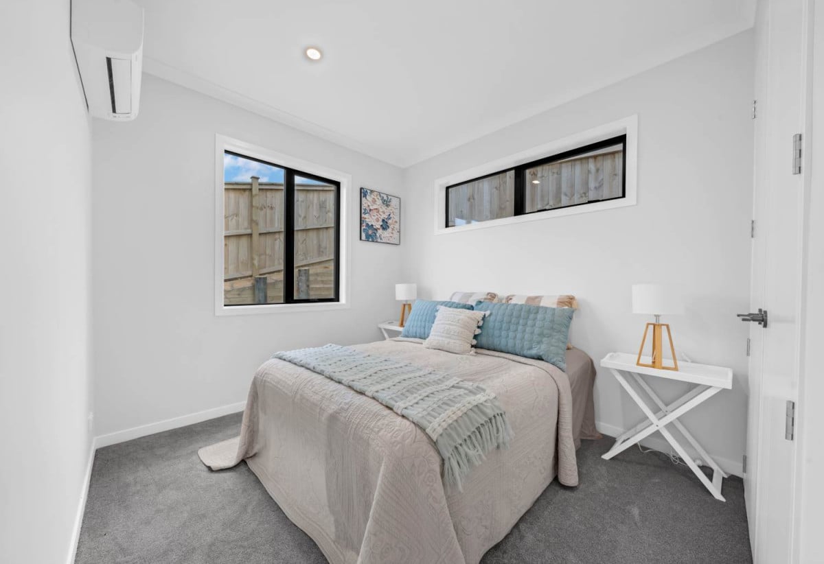 2 kitchens, Brandnew 7 beds (3 ensuites) 5.5 baths house with double garage and 2 beds granny, 76b Koromeke Street, Flat Bush, Auckland
