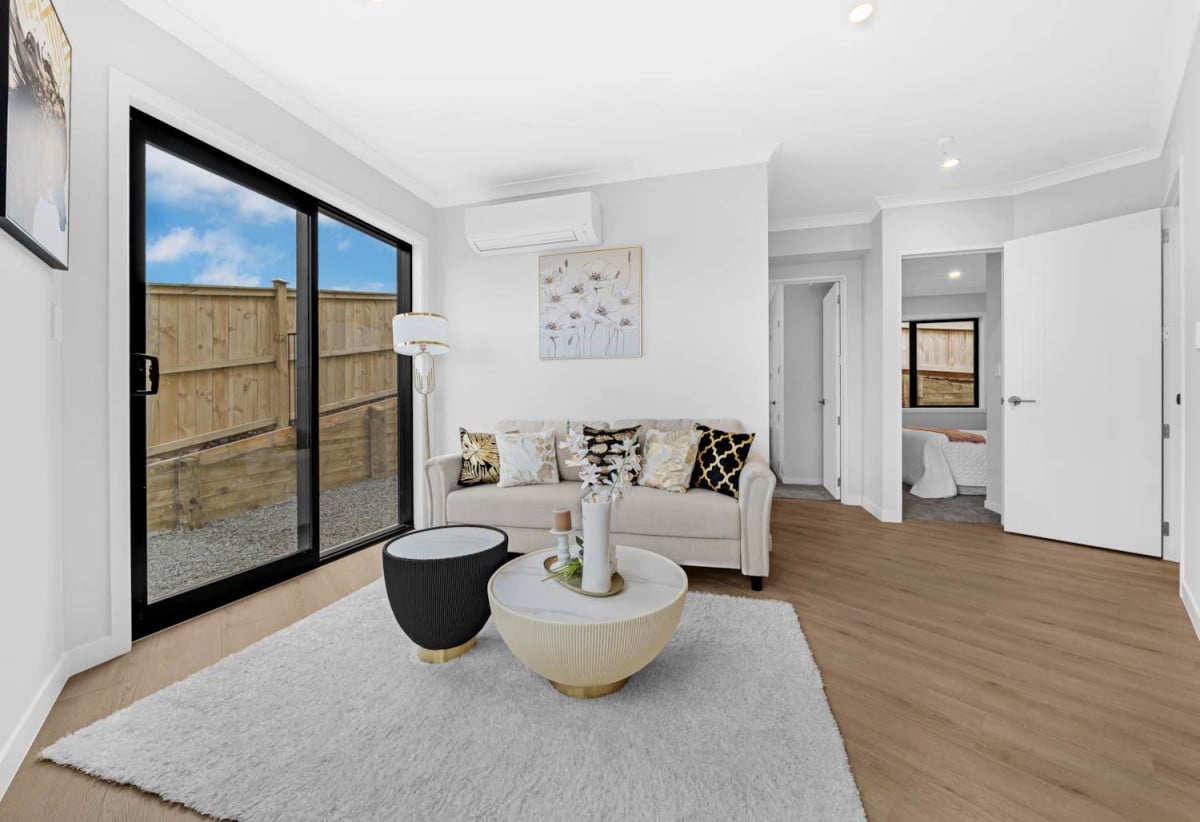 2 kitchens, Brandnew 7 beds (3 ensuites) 5.5 baths house with double garage and 2 beds granny, 76b Koromeke Street, Flat Bush, Auckland