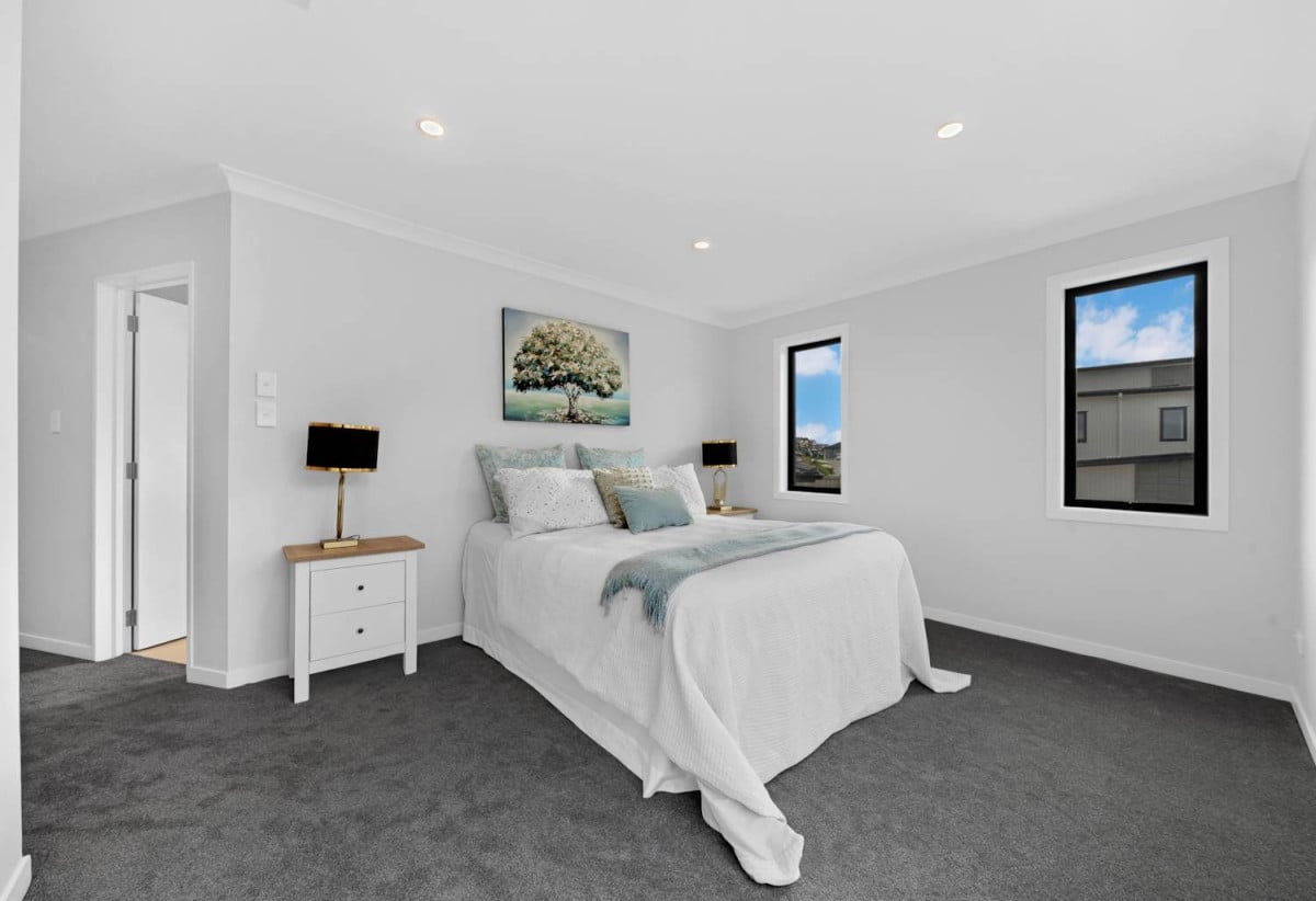 2 kitchens, Brandnew 7 beds (3 ensuites) 5.5 baths house with double garage and 2 beds granny, 76b Koromeke Street, Flat Bush, Auckland