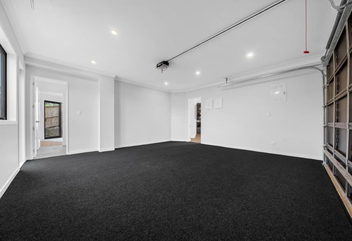 2 kitchens, Brandnew 7 beds (3 ensuites) 5.5 baths house with double garage and 2 beds granny, 76b Koromeke Street, Flat Bush, Auckland