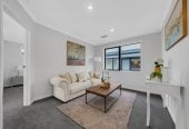 2 kitchens, Brandnew 7 beds (3 ensuites) 5.5 baths house with double garage and 2 beds granny, 76b Koromeke Street, Flat Bush, Auckland