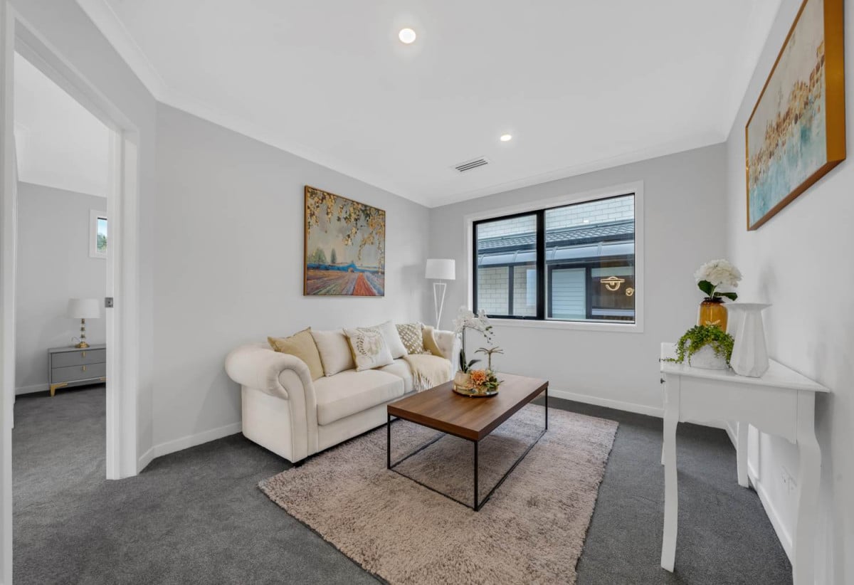 2 kitchens, Brandnew 7 beds (3 ensuites) 5.5 baths house with double garage and 2 beds granny, 76b Koromeke Street, Flat Bush, Auckland