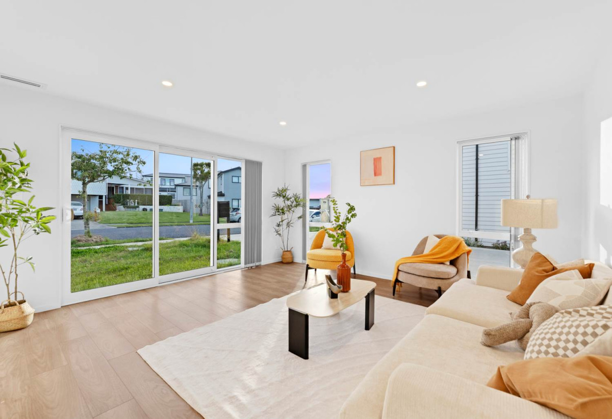 Walks to Macleans College and BBI, Brandnew standalone 4 beds 3 baths home with double garage, 37A Sorrel Crescent, Bucklands Beach, Auckland
