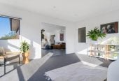 1030m2 section, Elegant Living, Sea Views & Rangitoto Zones, 6 beds (1 ensuite) + study 3.5 baths house with garage and swimming pool, A supersized entertaining lounge on the lower level, along with its own bathroom and two generous bedrooms, provides exceptional flexibility. 32 Bellbird Rise, Murrays Bay, Auckland