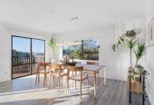 1030m2 section, Elegant Living, Sea Views & Rangitoto Zones, 6 beds (1 ensuite) + study 3.5 baths house with garage and swimming pool, A supersized entertaining lounge on the lower level, along with its own bathroom and two generous bedrooms, provides exceptional flexibility. 32 Bellbird Rise, Murrays Bay, Auckland