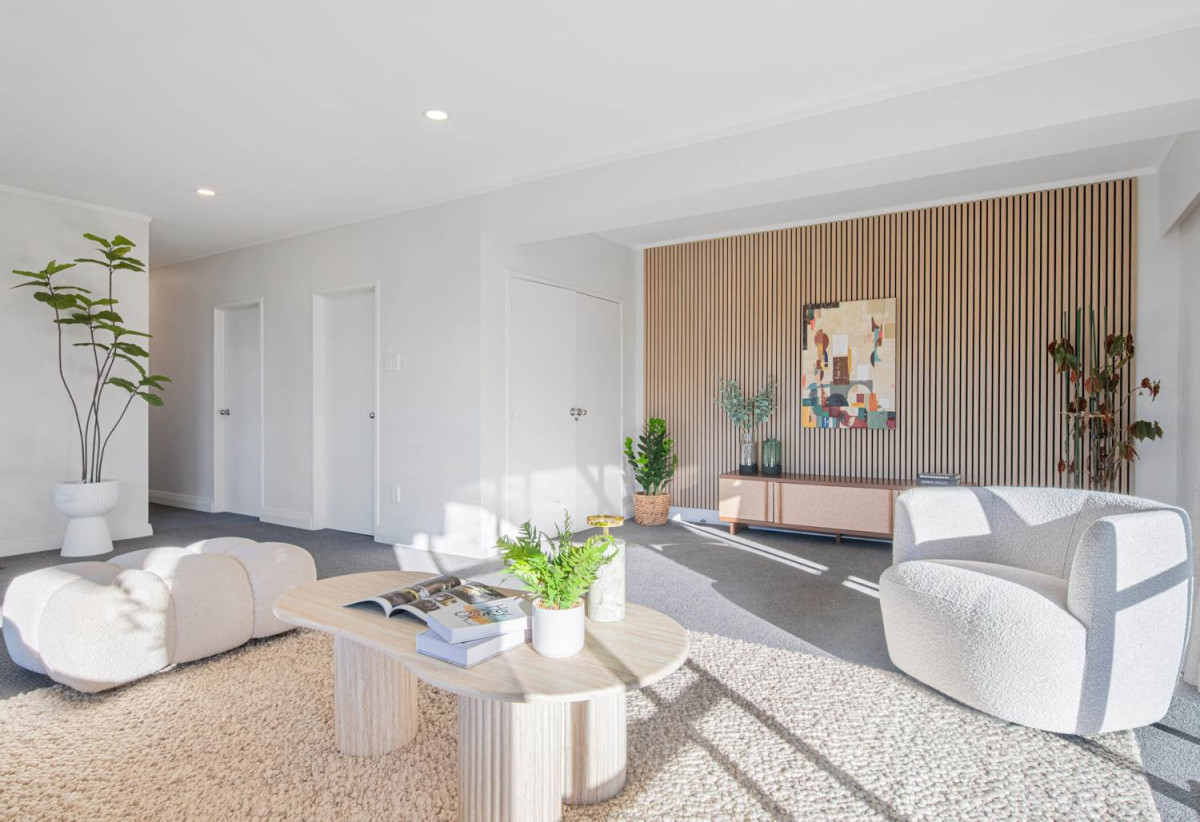 1030m2 section, Elegant Living, Sea Views & Rangitoto Zones, 6 beds (1 ensuite) + study 3.5 baths house with garage and swimming pool, A supersized entertaining lounge on the lower level, along with its own bathroom and two generous bedrooms, provides exceptional flexibility. 32 Bellbird Rise, Murrays Bay, Auckland
