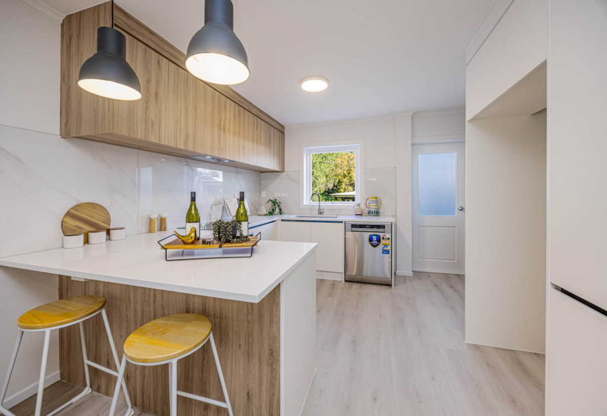 Double Grammar school zone, Renovated 2 beds 1 bath home with carport, Zoned for Auckland Grammar and Epsom Girls’ Grammar, 6/29 Birdwood Crescent, Parnell, Auckland