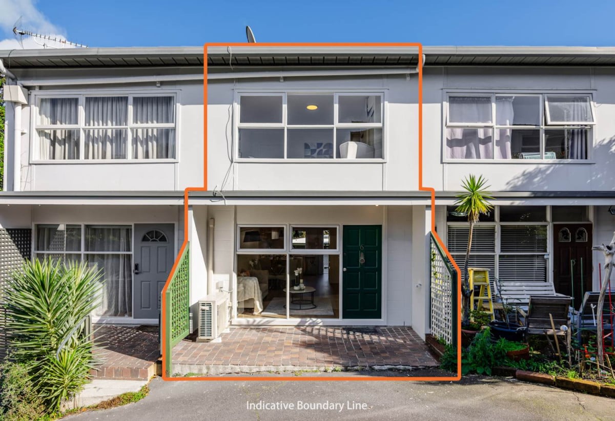 Double Grammar school zone, Renovated 2 beds 1 bath home with carport, Zoned for Auckland Grammar and Epsom Girls’ Grammar, 6/29 Birdwood Crescent, Parnell, Auckland