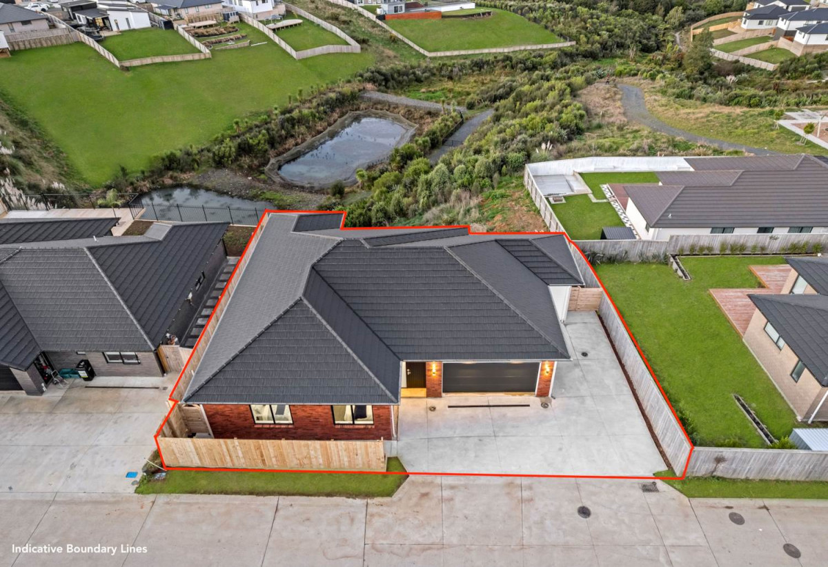 897m2 Section, 3 kitchens, Brandnew Brick and tile 5 beds (1 ensuite) 3 baths house with double garage and 2 beds granny, 4 Titchmarsh Lane, Pokeno
