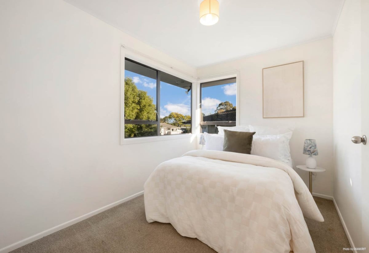 620m2 section, 3 beds 1.5 baths house with double carport, the standalone garage has been thoughtfully converted into a rumpus room and 2 flexi rooms, 6 Rainbow Place, Wattle Downs, Auckland