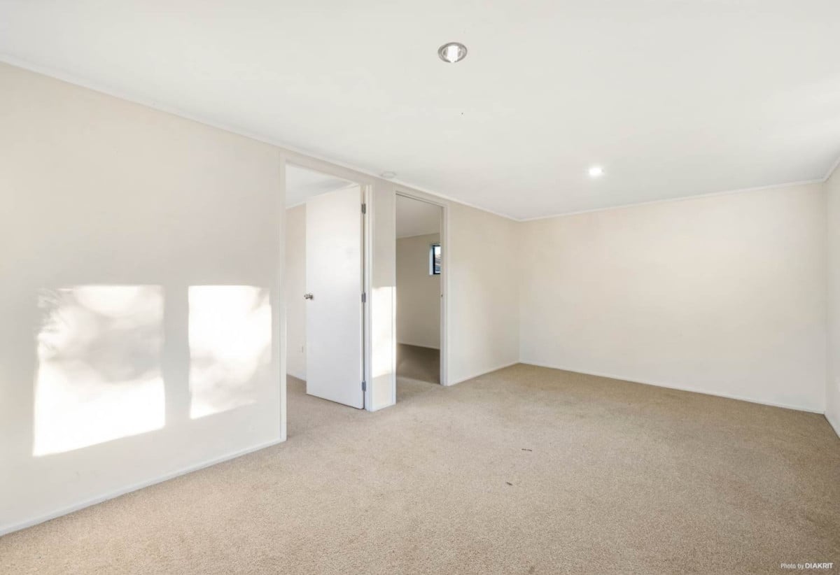 620m2 section, 3 beds 1.5 baths house with double carport, the standalone garage has been thoughtfully converted into a rumpus room and 2 flexi rooms, 6 Rainbow Place, Wattle Downs, Auckland