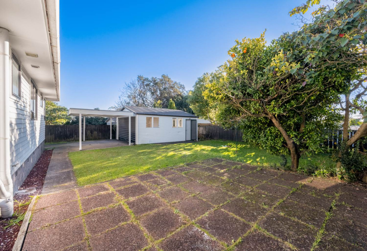620m2 section, 3 beds 1.5 baths house with double carport, the standalone garage has been thoughtfully converted into a rumpus room and 2 flexi rooms, 6 Rainbow Place, Wattle Downs, Auckland