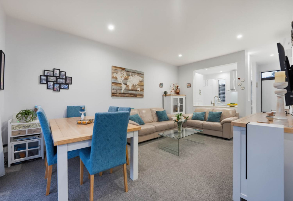 Once in 14 years, Must Sell – Vendors Moving to Retirement Village, Botany Downs Secondary College zone, 2 beds (2 ensuites) 2.5 baths home with single garage and 1 car park, Enjoy exclusive resident access to a swimming pool, tennis court and gym at no extra cost, Short walk to the mall and Botany Downs Secondary College, 90/2 Armoy Drive, East Tamaki, Auckland