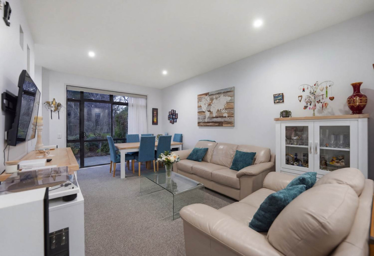 Once in 14 years, Must Sell – Vendors Moving to Retirement Village, Botany Downs Secondary College zone, 2 beds (2 ensuites) 2.5 baths home with single garage and 1 car park, Enjoy exclusive resident access to a swimming pool, tennis court and gym at no extra cost, Short walk to the mall and Botany Downs Secondary College, 90/2 Armoy Drive, East Tamaki, Auckland
