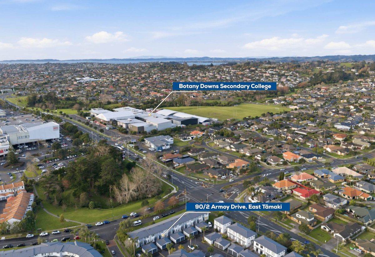 Once in 14 years, Must Sell – Vendors Moving to Retirement Village, Botany Downs Secondary College zone, 2 beds (2 ensuites) 2.5 baths home with single garage and 1 car park, Enjoy exclusive resident access to a swimming pool, tennis court and gym at no extra cost, Short walk to the mall and Botany Downs Secondary College, 90/2 Armoy Drive, East Tamaki, Auckland