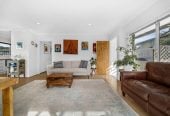 Rangitoto College zone, Brick and tile 2 beds + storage room or Flexi room (3.13 x 2.05M) 1 bath house with garage, 2/4 Noumea Place, Mairangi Bay, Auckland