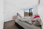 MUST SELL FAST, 140m2 3 beds 2 baths home with car park, 33/5 Perekia Street, Albany, Auckland