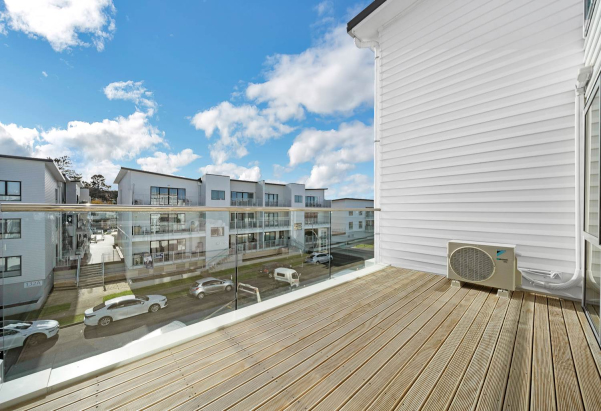81m2 Newly Renovated 2 beds (1 ensuite) 2 baths two-level Apartment with 2 car parks, in Heart of Flat Bush, 204/136 Stancombe Road, Flat Bush, Auckland