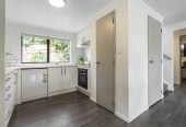 Motivated vendors, Renovated 3 beds + rumpus room 2.5 baths house with car parks, 3 beds 1 bath upstairs, Downstairs a large rumpus room or fourth bedroom with its own bathroom and a separate entrance. 2/523 Glenfield Road, Glenfield, Auckland