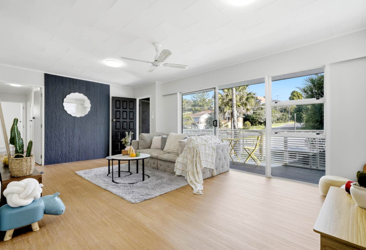 404m2 section, Renovated 3 beds 1 bath house with garage, 55 Peach Road, Glenfield, Auckland