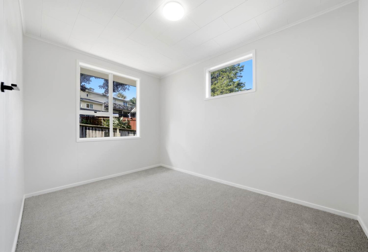 404m2 section, Renovated 3 beds 1 bath house with garage, 55 Peach Road, Glenfield, Auckland