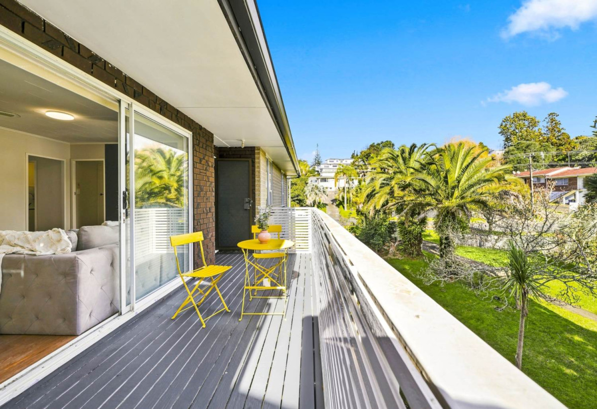 404m2 section, Renovated 3 beds 1 bath house with garage, 55 Peach Road, Glenfield, Auckland