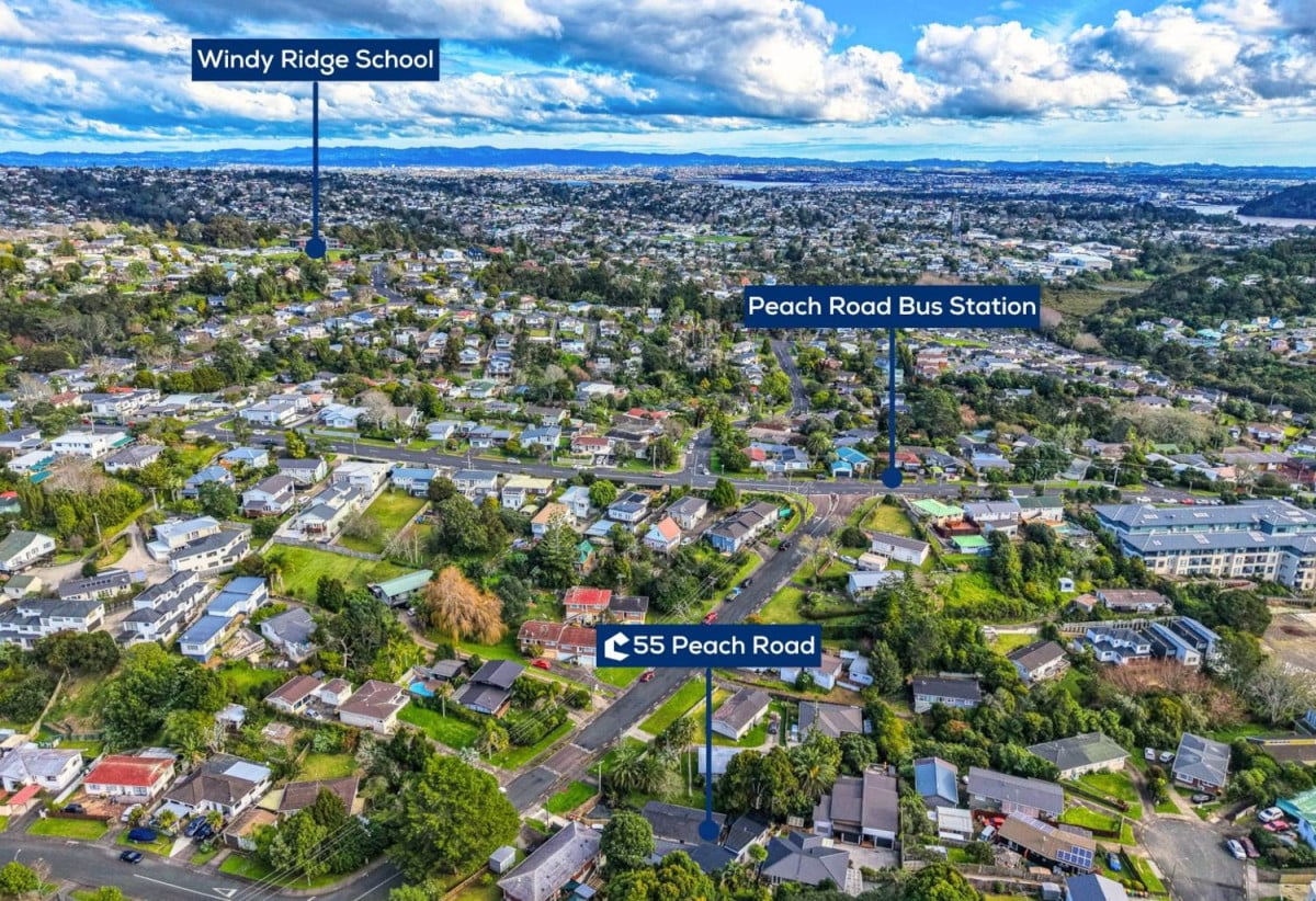 404m2 section, Renovated 3 beds 1 bath house with garage, 55 Peach Road, Glenfield, Auckland