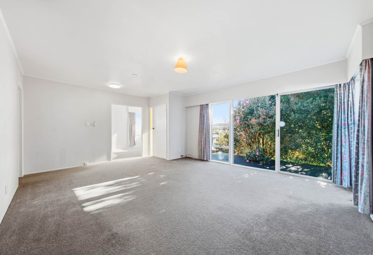 678m2 section, RC, EPA, BC approved for 4 homes ( 3 beds 2.5 baths single garage, Lot 1& 4, standalone, Lot 2 &3, duplex), Brick and tile 4 beds 1 bath house with garage, 28 Union Road, Howick, Auckland