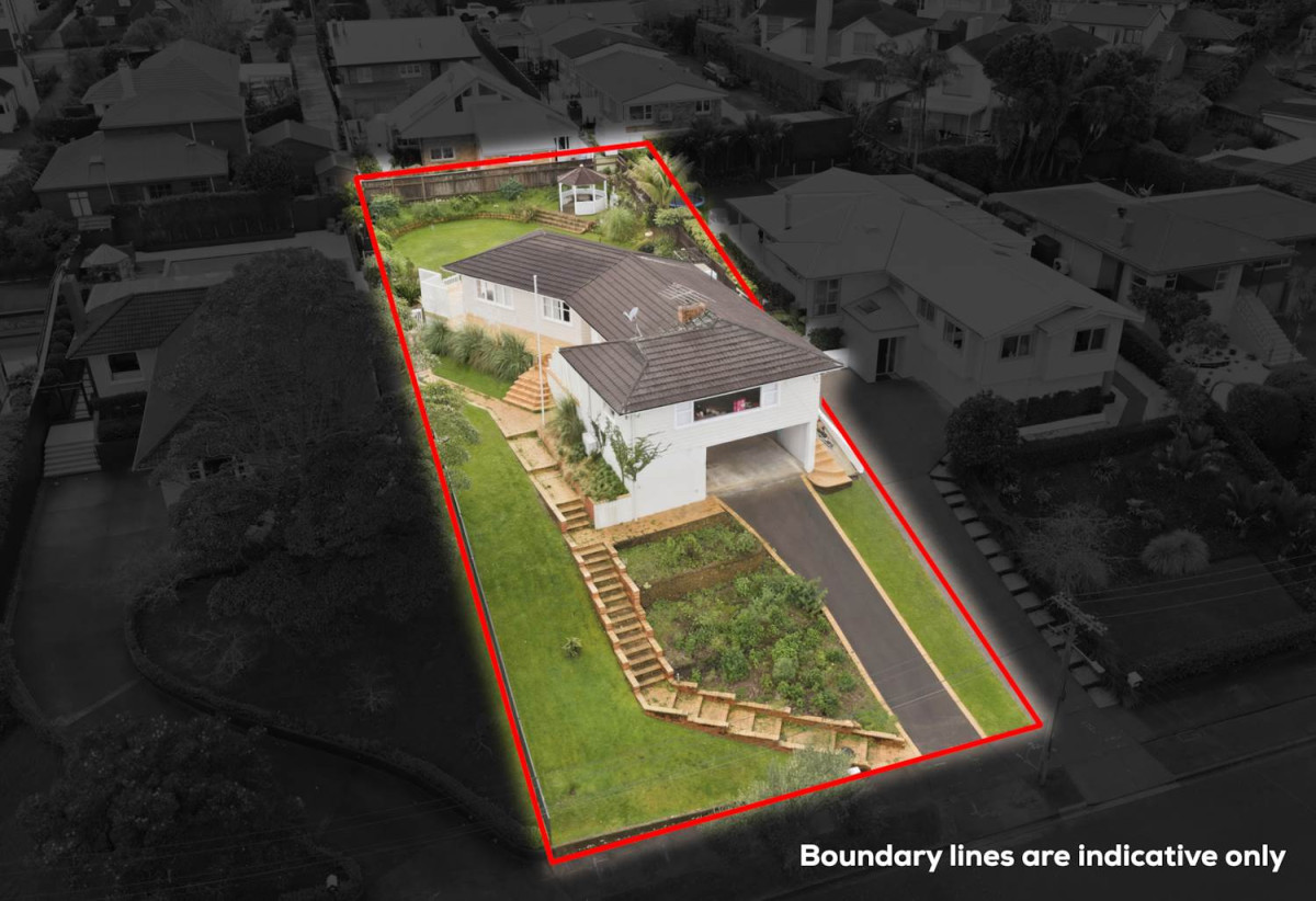 883m2 section, RC and EPA approved for 4 standalone executive homes, BC currently in its final approval stage, 3 beds 2 baths house with double carport, 52 Edmund Street, St Heliers, Auckland