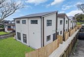 Built by Emphasis Homes, Brandnew freehold 2 beds 2.5 baths home, NO BODY CORP OR SOCIETY FEE, 2/13 Caringbah Drive, Papatoetoe, Auckland