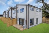 Built by Emphasis Homes, Brandnew freehold 2 beds 2.5 baths home, NO BODY CORP OR SOCIETY FEE, 1/13 Caringbah Drive, Papatoetoe, Auckland