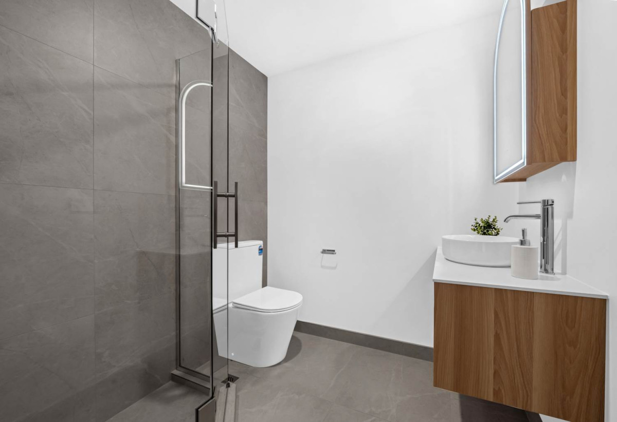 Built by Emphasis Homes, Brandnew freehold 2 beds 2.5 baths home, NO BODY CORP OR SOCIETY FEE, 1/13 Caringbah Drive, Papatoetoe, Auckland