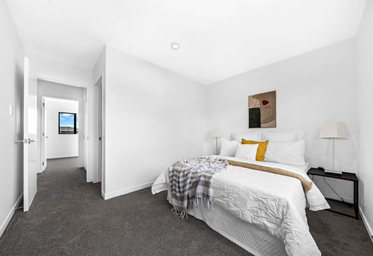 Built by Emphasis Homes, Brandnew freehold 2 beds 2.5 baths home, NO BODY CORP OR SOCIETY FEE, 1/13 Caringbah Drive, Papatoetoe, Auckland