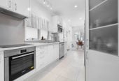 Macleans College zone, Sea Views, 5 beds 2.5 baths house with internal-access single garage, 1/184 Bucklands Beach, Bucklands Beach, Auckland