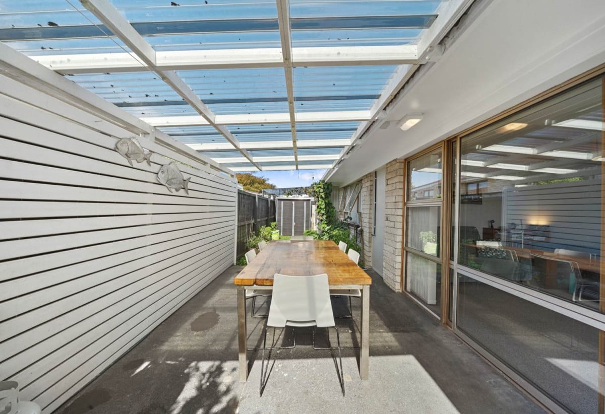 Brick and tile 2 beds 1 bath home with garage, 0.5 km to Papatoetoe Central School, 8/42 Wintere Road, Papatoetoe, Auckland