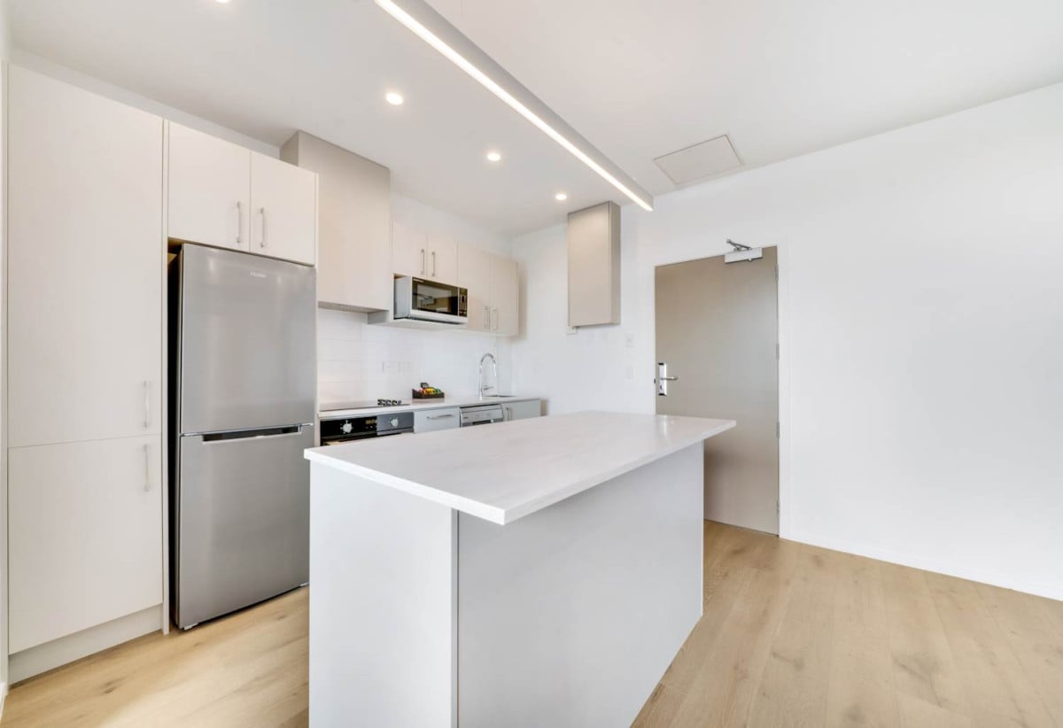 Developer offloads Own Stock, Two Dual Key apartments both with with their own carpark and One 2bedroom, 2bathroom with its own carpark, 706 Dual Key asking $649,000, 803 Two bedroom asking $599,00, Full furniture package included, Fully serviced and managed by Ramada (can be removed), 706/770A Great South Road, Wiri, Auckland