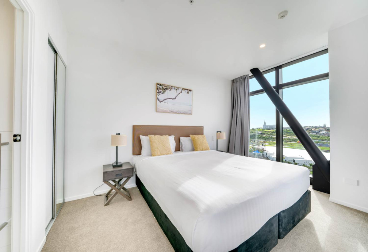 Developer offloads Own Stock, Two Dual Key apartments both with with their own carpark and One 2bedroom, 2bathroom with its own carpark, 706 Dual Key asking $649,000, 803 Two bedroom asking $599,00, Full furniture package included, Fully serviced and managed by Ramada (can be removed), 706/770A Great South Road, Wiri, Auckland