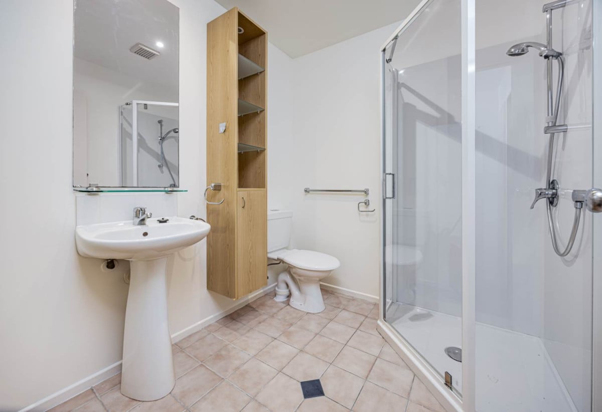 Walks to Botany Downs Secondary College and Botany Downs shopping centre, Renovated 1 bed 1 bath Ground-floor unit with private garden and single garage, Access to swimming pool, tennis court & gym, 135/2 Armoy Drive, East Tamaki, Auckland