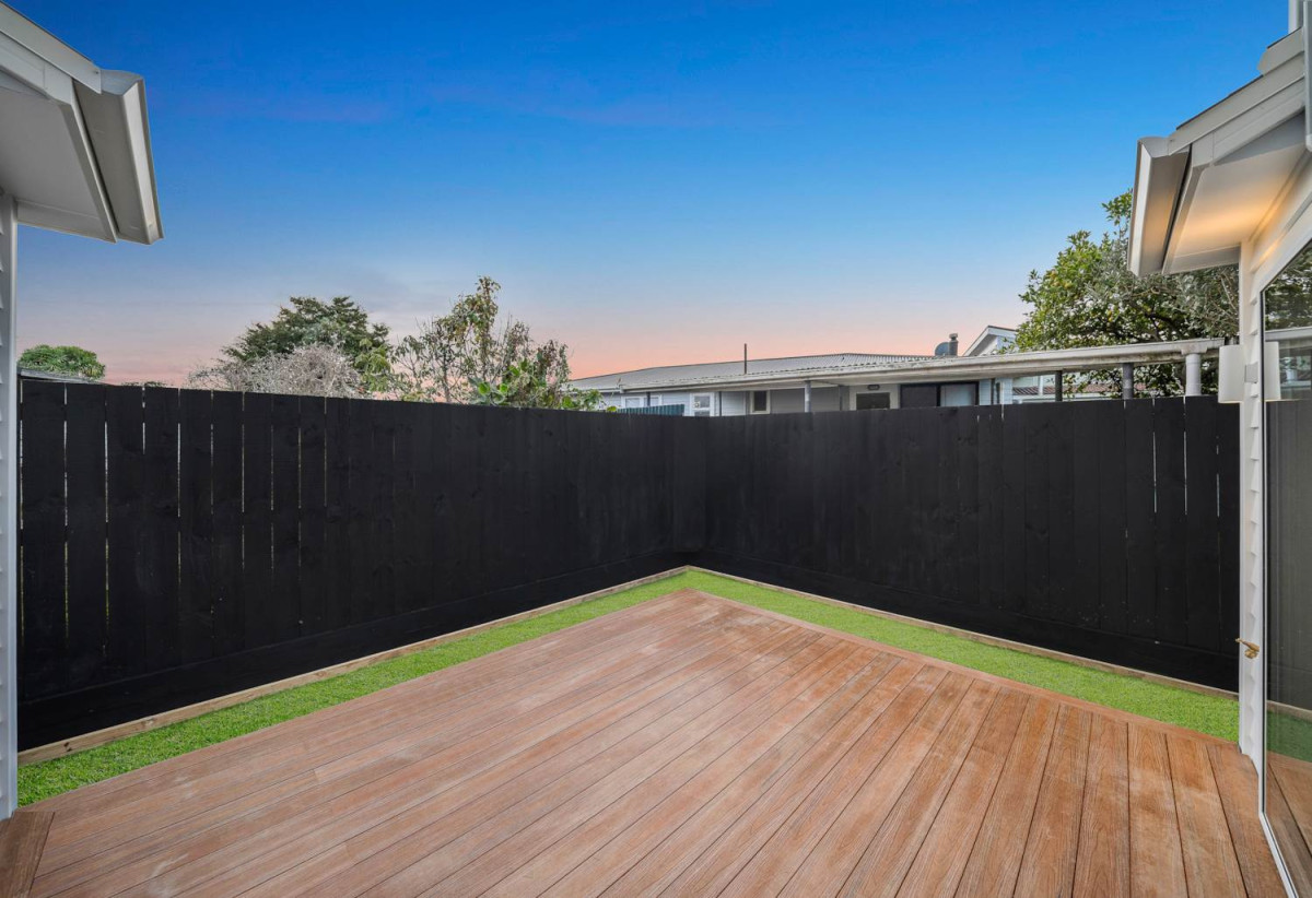 10-year Stamford building warranty, Backing directly onto Henderson Intermediate, 192m2 Brandnew standalone 4 beds 3.5 baths home with garage, Lot 2/18 Glen Norman Avenue, Henderson, Auckland