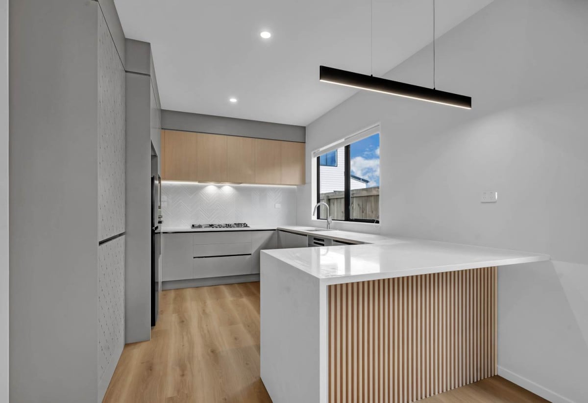 Brandnew 5 beds (2 ensuites) 3.5 baths house with garage, 1 ensuite with its own entry on ground floor, 13 Tebaga Gap Road, Hingaia, Auckland