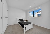 Brandnew 5 beds (2 ensuites) 3.5 baths house with garage, 1 ensuite with its own entry on ground floor, 13 Tebaga Gap Road, Hingaia, Auckland