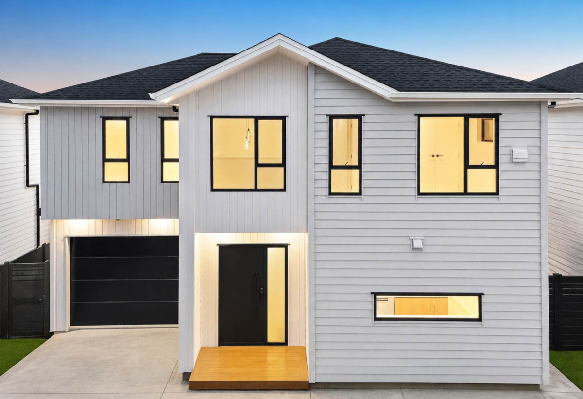 10-year Stamford building warranty, Backing directly onto Henderson Intermediate, 192m2 Brandnew standalone 4 beds 3.5 baths home with garage, Lot 2/18 Glen Norman Avenue, Henderson, Auckland