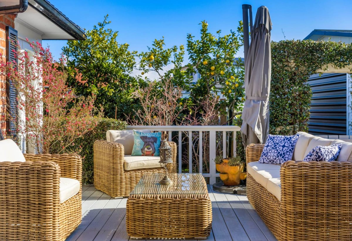 685m2 section, 170m2 Renovated 3 beds (1 ensuite) 2 baths house with double garage, Built-in pizza oven & wine fridge, Central heating, new long run roof, COC for new electrical wiring & new CCC for the professionally completed extension, Fully fenced and gated, 11 Alamein Road, Panmure, Auckland