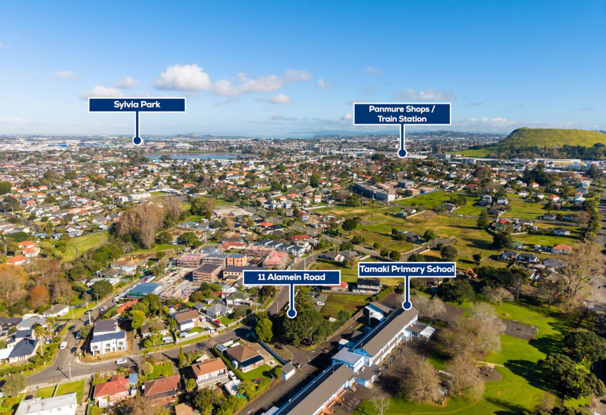 685m2 section, 170m2 Renovated 3 beds (1 ensuite) 2 baths house with double garage, Built-in pizza oven & wine fridge, Central heating, new long run roof, COC for new electrical wiring & new CCC for the professionally completed extension, Fully fenced and gated, 11 Alamein Road, Panmure, Auckland